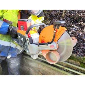 DC 300E+ Bandzaag – Incl. 8Ah Accu, Lader & Zaagblad | Direct Zaagklaar